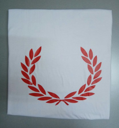 /products/camiseta-laurel/